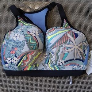 Victoria's Secret Sports Bra NWT